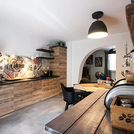Carducci Apartman *