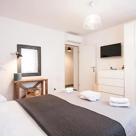 Carducci Apartman *